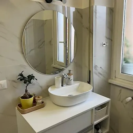 Sunny With Stunning San Pietro View Apartment Rome
